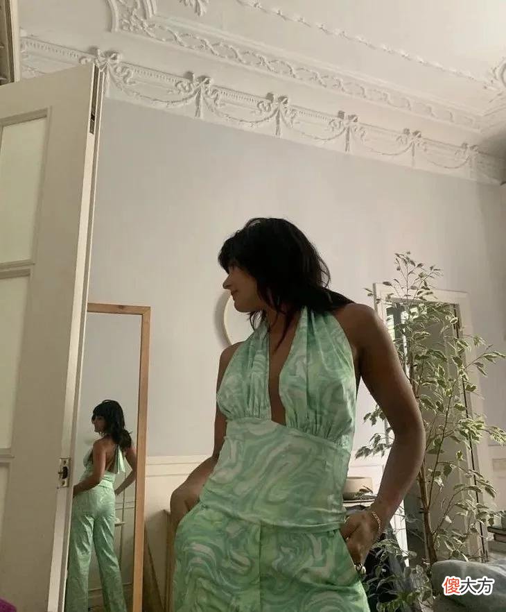 【就爱时尚】下周穿什么 | 氛围感女人选衣服的标准都是一致的