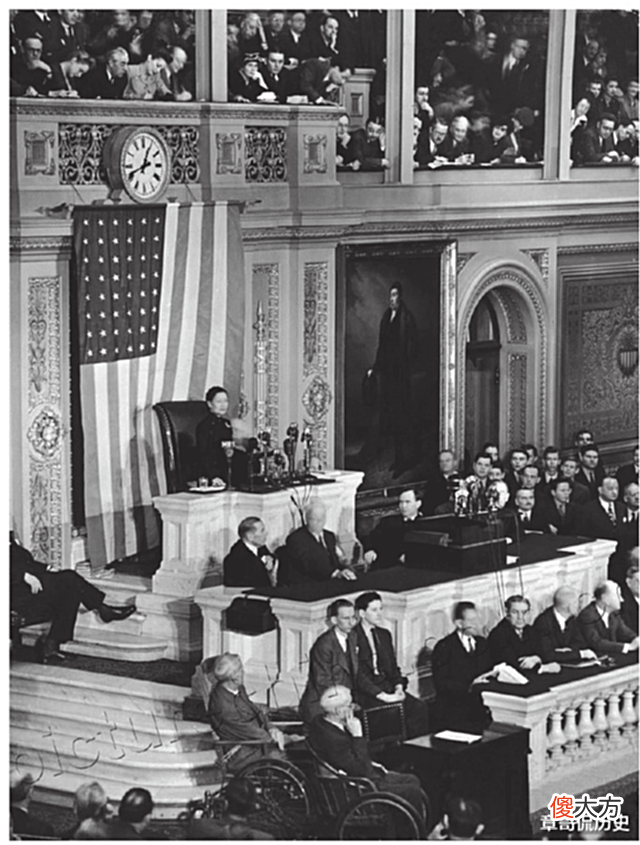 【历史故事】宋美龄穿着旗袍赴美访谈:这样的女人,难怪会美到老