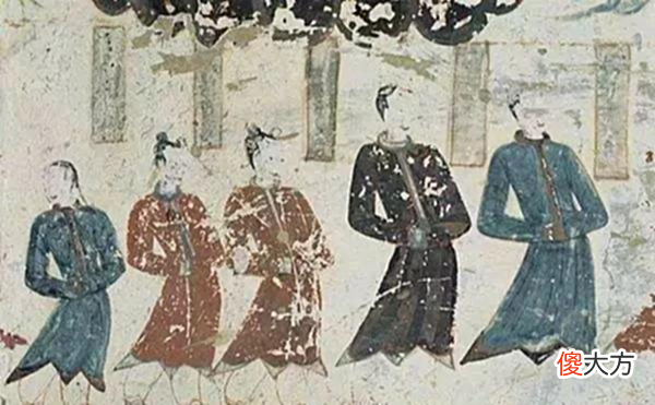 【爱历史】如果你的小脚趾有两瓣趾甲,可能不是纯正汉人,而是他们的后人!