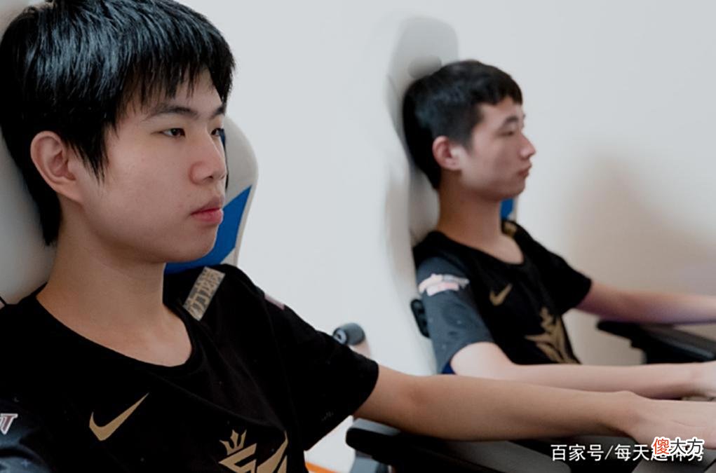 【游戏迷】LPL夏季赛：Rich纳尔一击制胜，EDG不敌V5，官博赛后安慰观众