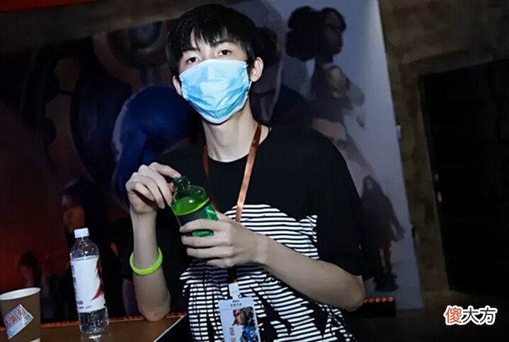 【游戏迷】小超梦诺手偶遇提莫绝活哥,前期多次细节操作秀翻全场