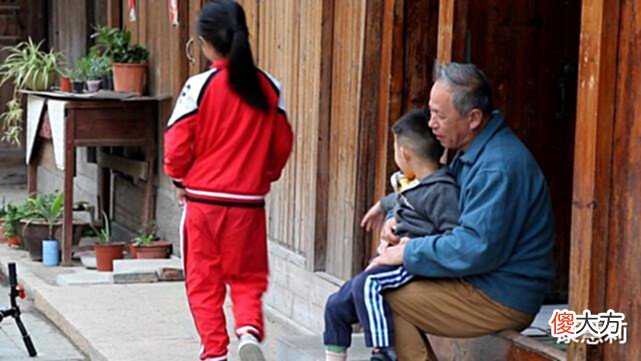 【爱历史】探秘福建唯一满族村,生活着清朝八旗官兵后裔,到处张贴满文对联