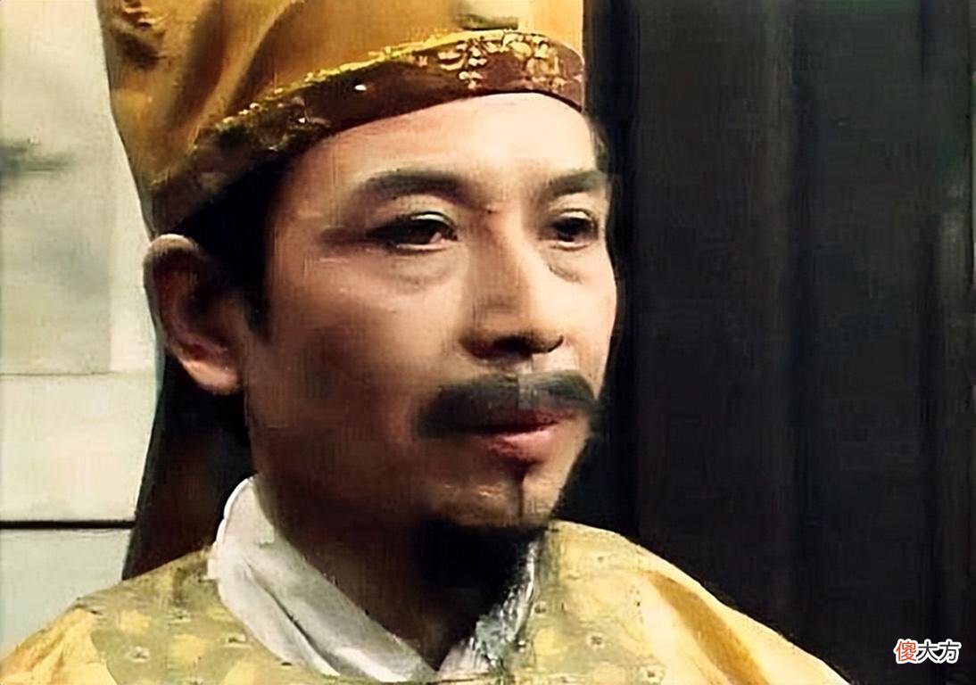 【爱历史】宁荣二公谁的爵位高？二府地位孰高孰低？宁荣二府是贾府私产吗？