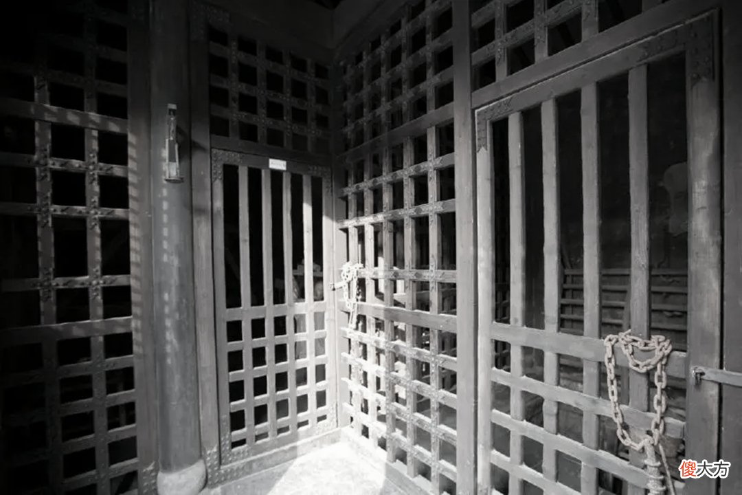 【历史故事】清代奇案:杀亲夫贤妇受酷刑,知府一眼辨真相,中计恶妇不打自招