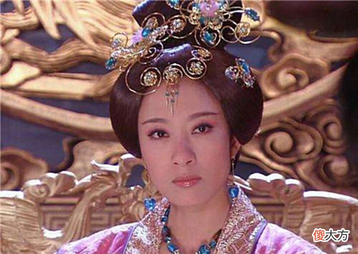 【爱历史】她比皇帝大17岁，独宠后宫，无恶不作，可后人纷纷替她翻案