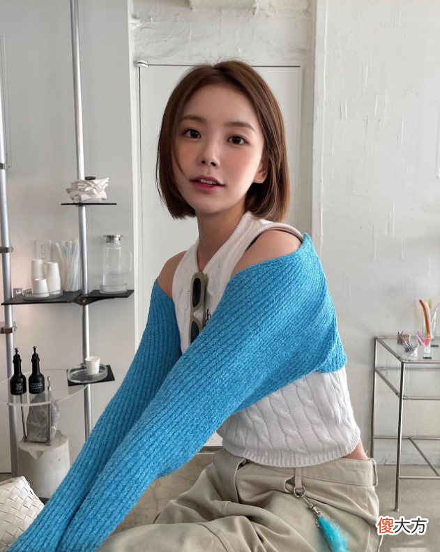【时尚一点】ins上的宝藏短发博主 长相和穿搭都是高级的甜美范儿