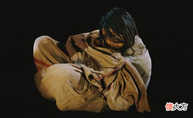 6700米山顶惊现14岁冰冻少女，历经500年后，尸体为何没腐烂？