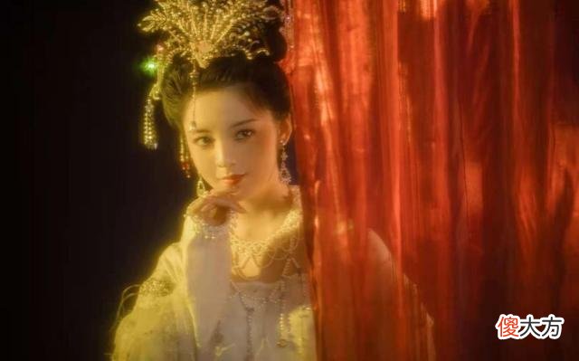 【就爱时尚】现在的妆造真是又贵又摆烂，看看同一个人在汉服圈和影视圈对比！