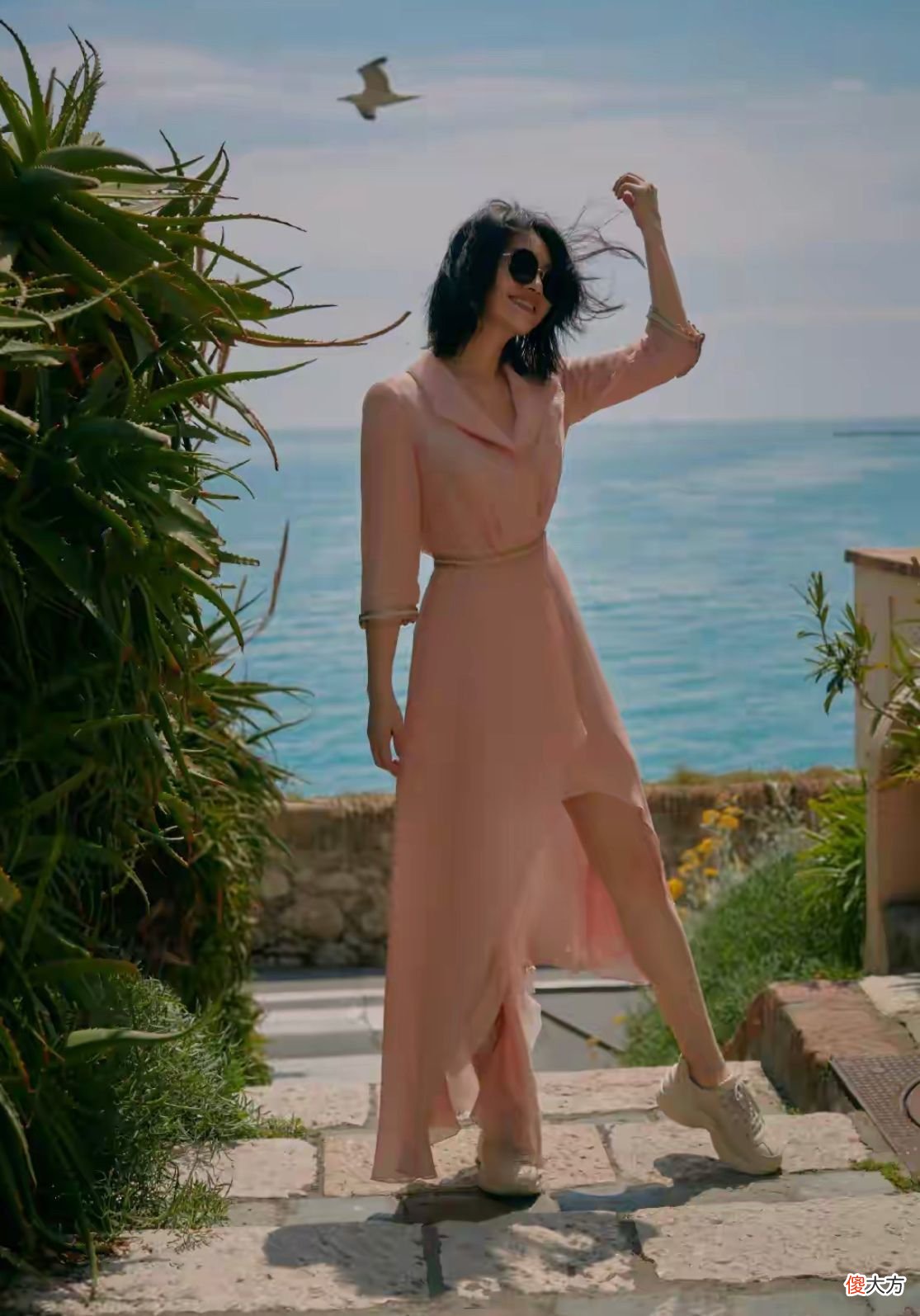 【时尚一点】“以瘦为美”已是过去式！这些穿搭配肉感身材更好看，优雅又高级