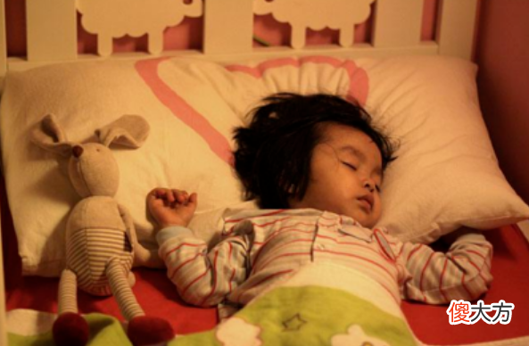 三伏天照顾孩子，这5个错误要避开，当心对孩子不好，别不懂