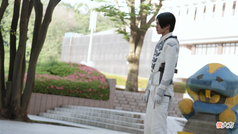 【游戏迷】假面骑士Revice:没有依靠的大二是真害怕,楼师傅无奈出山救场