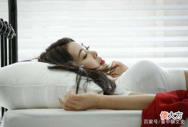 【历史故事】为什么古人的床头不宜对向镜子？