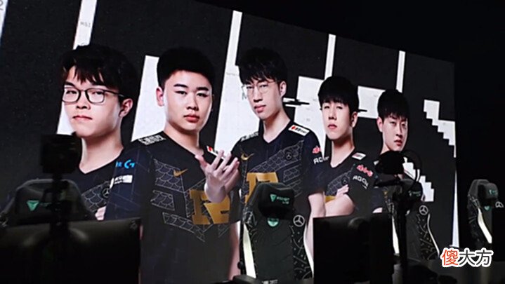 【游戏世界】Faker不再嘴硬!首次主动称赞RNG:经常看LPL比赛,加强运营能力