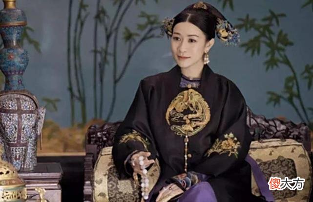 【历史故事】乌拉那拉氏:乾隆第二任皇后,因断发被打入冷宫,死后留两大谜团