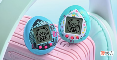 【游戏世界】初音未来版的拓麻歌子玩具发售，培育掌上虚拟偶像