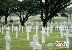 梦见很多坟墓(图文)