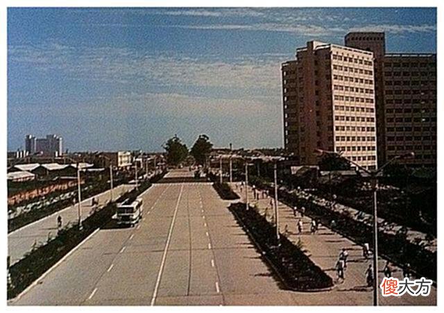 【历史故事】29年前的成都老照片，记录曾经的真实情况，你能认得多少