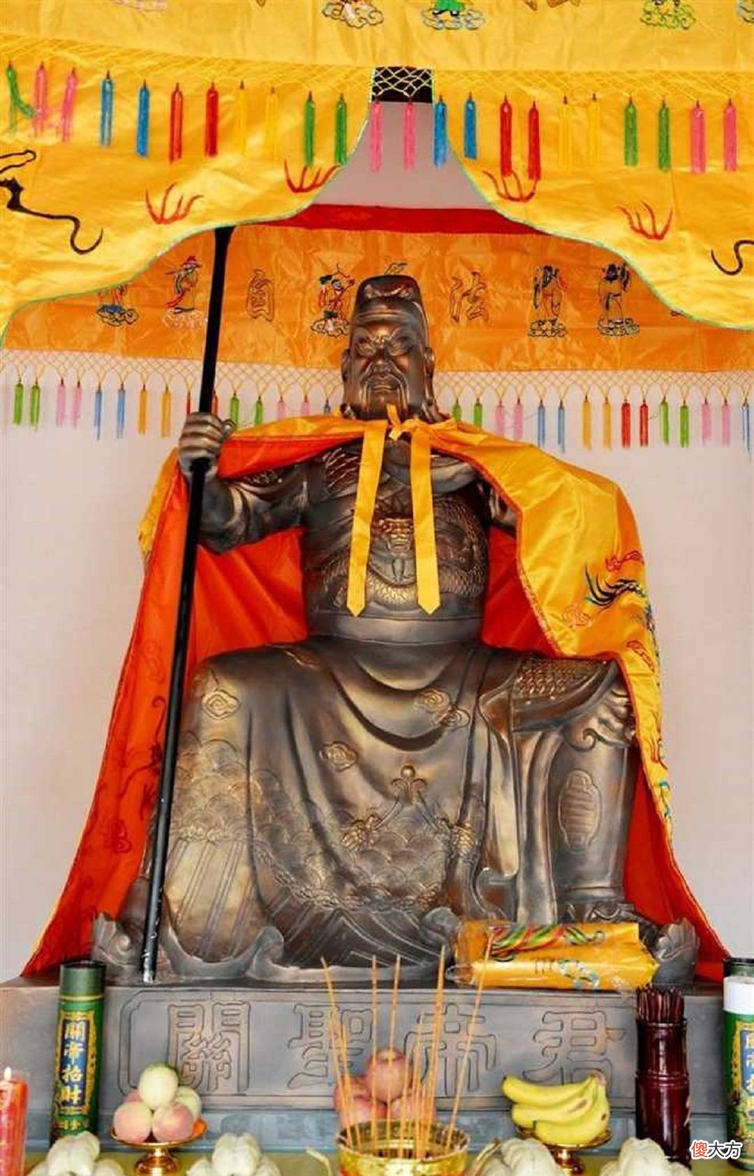 【历史故事】关羽和岳飞，到底谁更有资格当“武圣”？