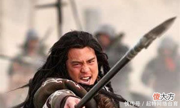 【爱历史】刘备对待关羽张飞有无亲疏之分，两段情节道出真相