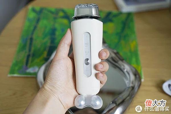 【时尚一点】理性买买买 篇一：35+阿姨新入手的巧本双头八极射频美容仪，真人实测，到底好不好用？值不值得入手？