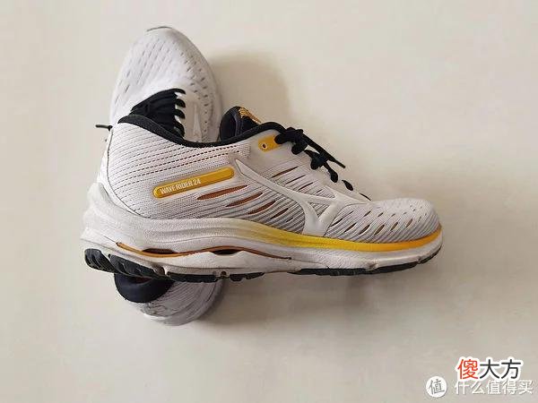 【时尚一点】美津浓跑鞋rider系列真不错