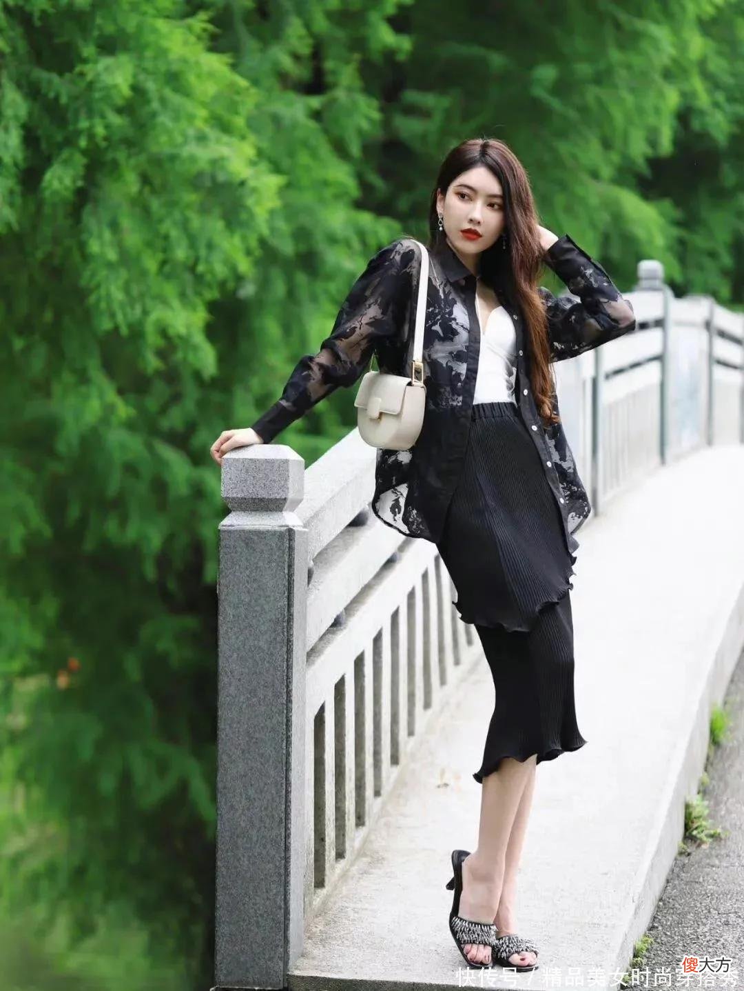 【时尚一点】真正的大美女，颜值、身材、气质缺一不可