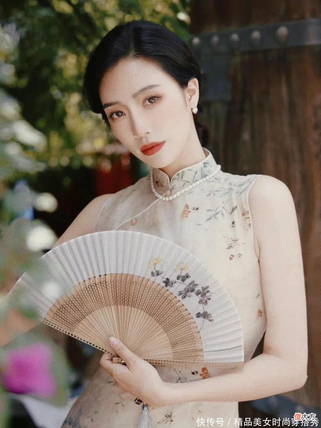 【时尚一点】真正的大美女，颜值、身材、气质缺一不可