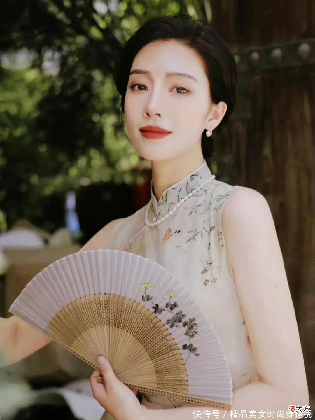【时尚一点】真正的大美女，颜值、身材、气质缺一不可