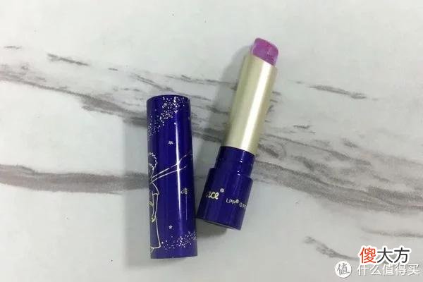 【时尚一点】夏日唇部怎么护养？保湿防晒不能忘！