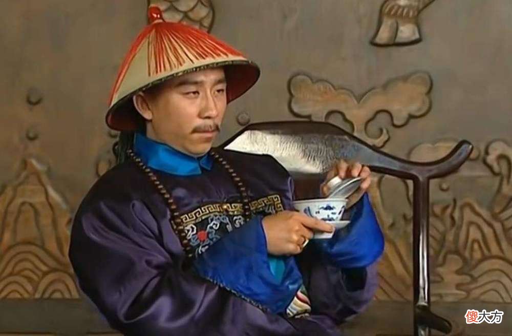 【爱历史】雍正皇帝为什么对待自己的兄弟很刻薄，却对李卫很好呢？