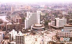 【爱历史】老照片：90年代的江苏无锡，三凤桥肉庄的酱排骨脍炙人口