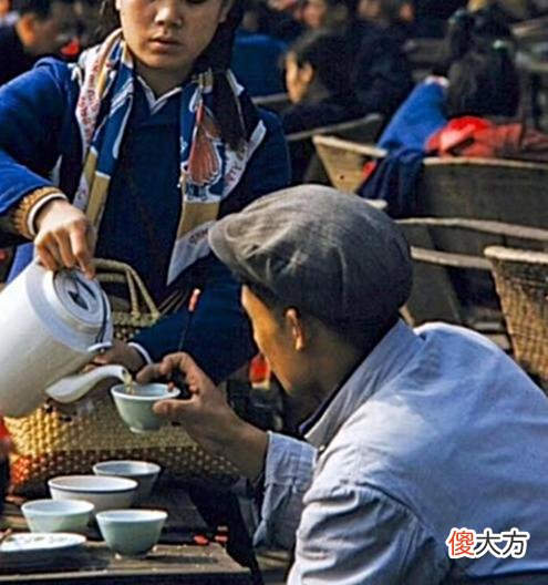 【爱历史】老照片:1959年的北京,当时的八达岭还很荒凉