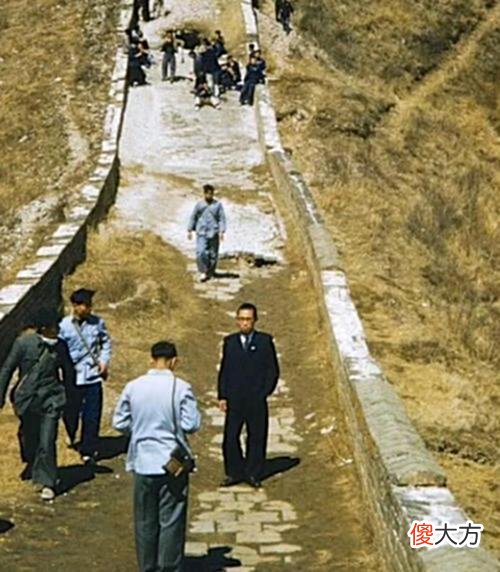【爱历史】老照片:1959年的北京,当时的八达岭还很荒凉