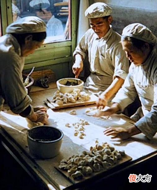 【爱历史】老照片:1959年的北京,当时的八达岭还很荒凉