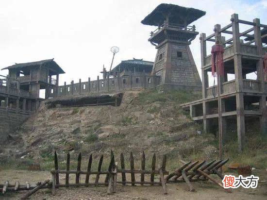 【爱历史】《三国志诸葛亮传》马谡为何不据守谷道？