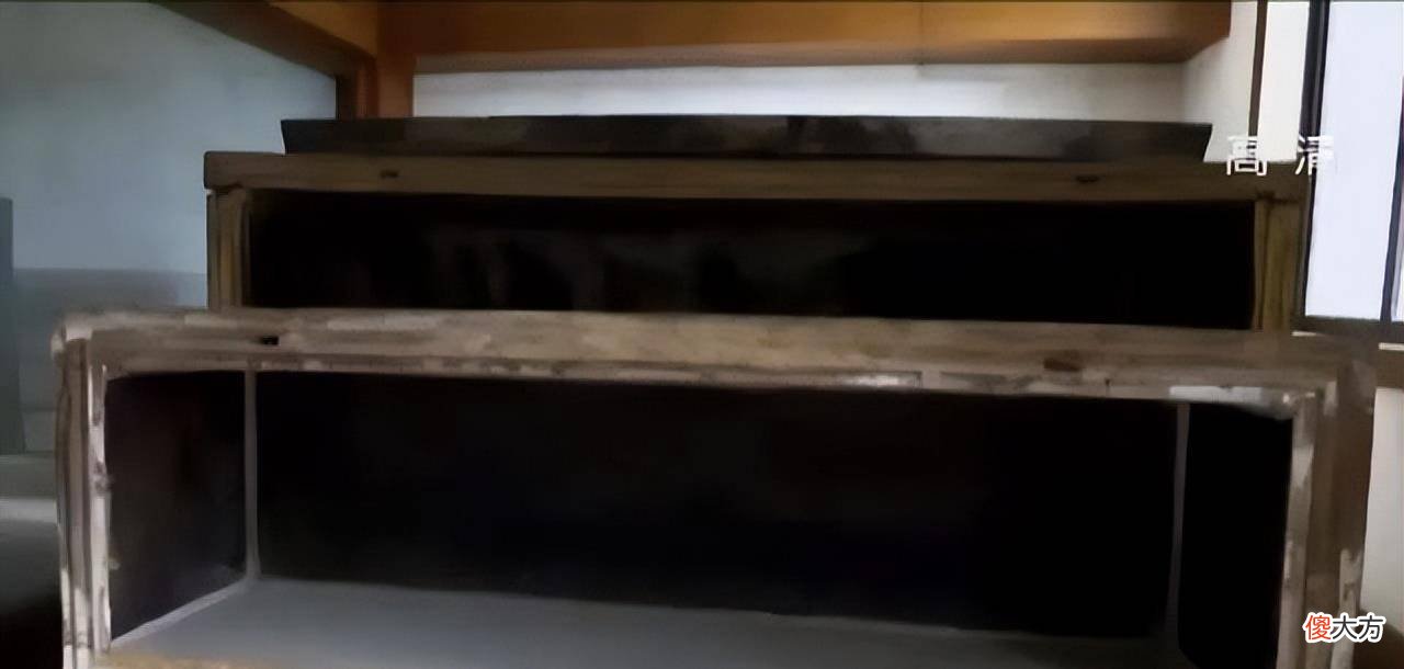 【爱历史】湖北惊现千年不腐男尸，考古人员从未见过，口含神秘玉印