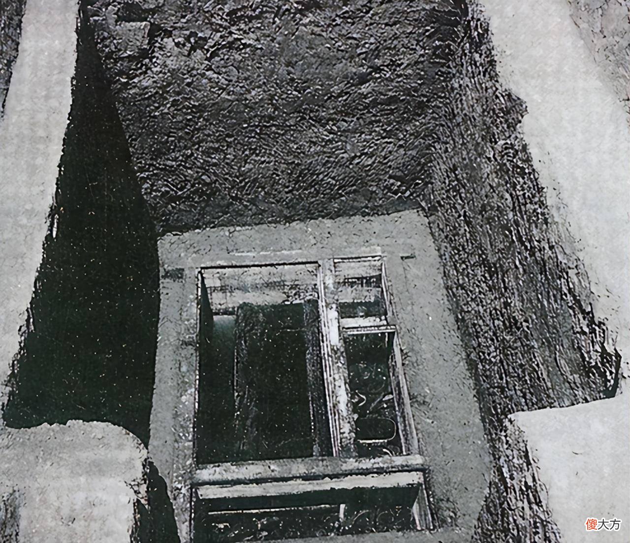 【爱历史】湖北惊现千年不腐男尸，考古人员从未见过，口含神秘玉印