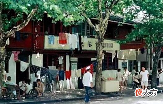 【历史故事】老照片:80年代的生活回忆,茅台酒4元一瓶的年代