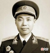 【爱历史】他是王近山的政委，也是王近山的结拜大哥，都是开国中将