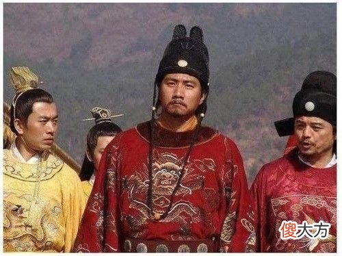 【爱历史】朱元璋临终前，吃力的叫着一个人的名字，在场的人都假装没听见