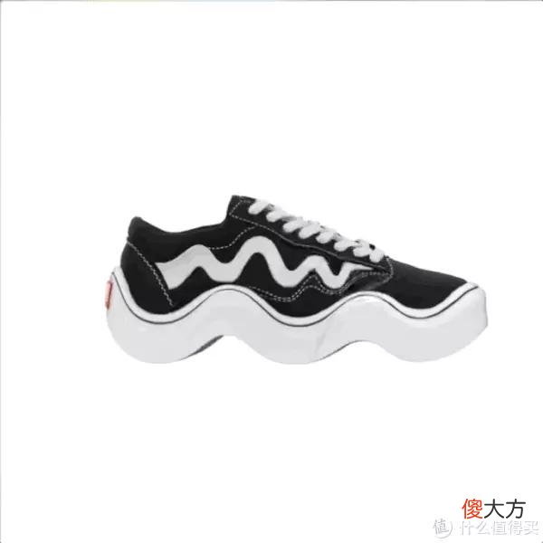 【时尚一点】帆布鞋也“卷”起来了？售价居然还翻了好几倍！
