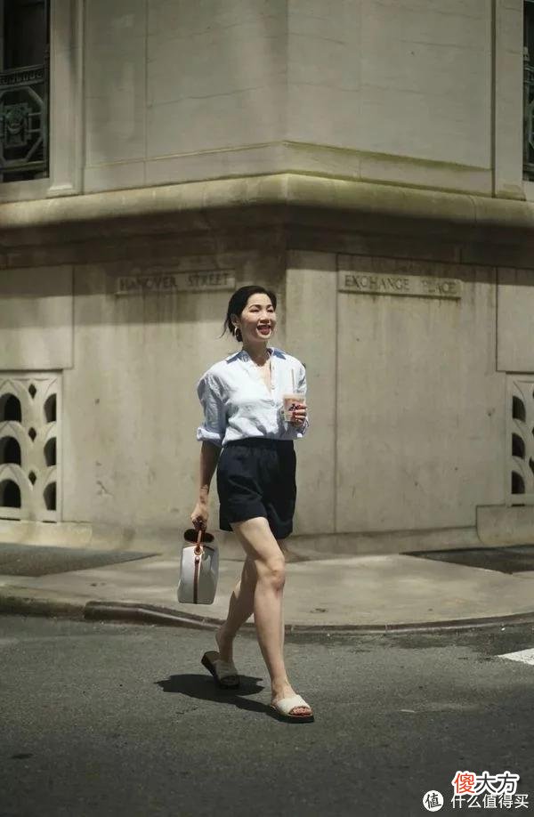 【时尚一点】有些衣服我以为一辈子也不会穿，上身后却美到不想脱！