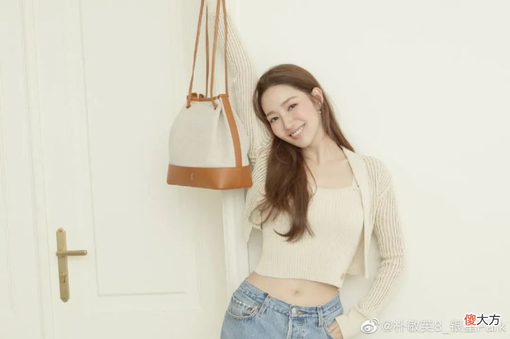 【就爱时尚】当我把自拍放进微信搜一搜后,咦?
