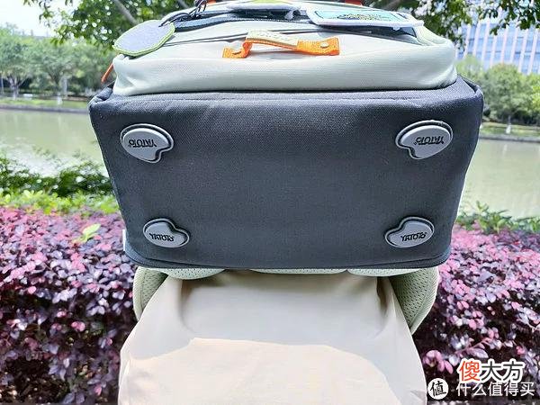 【就爱时尚】2022蜡笔推荐 篇三十五：开学前的小学生书包推荐——健康、时髦、舒适、高颜值儿童护脊书包