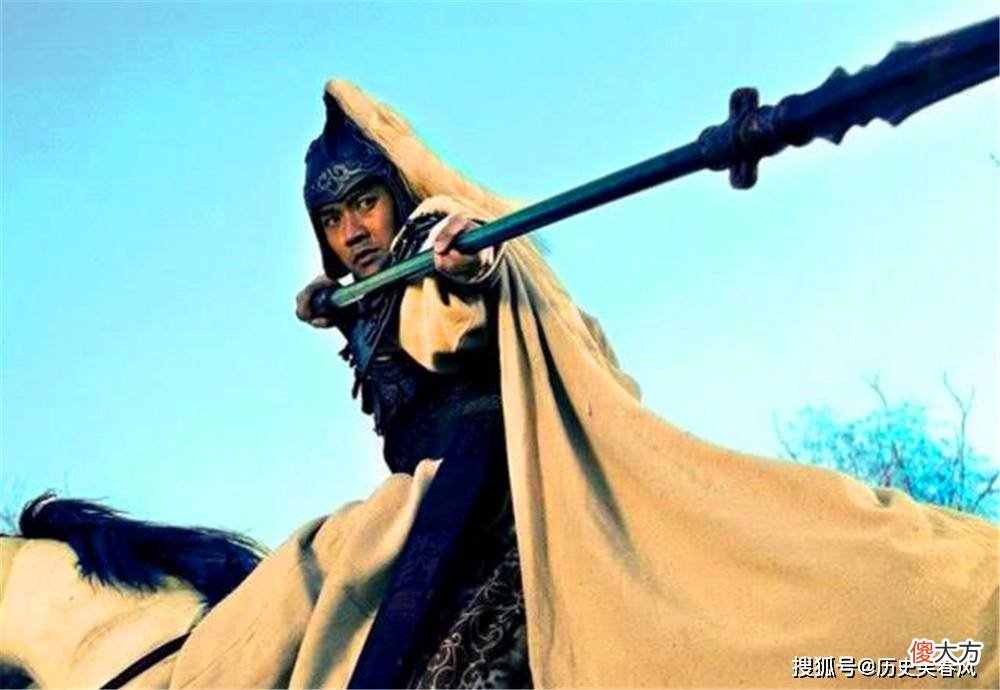 【历史故事】赵云为刘备立下汗马功劳，为什么只获得了个杂号将军的封赏呢？