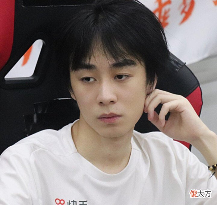 【游戏迷】KSG3-2Hero进入SA卡位赛,啊泽马超七连胜,久哲BP失误断送连胜