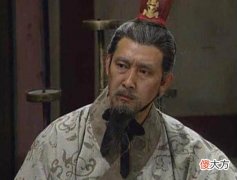 【爱历史】三国时期，诸葛亮为何宁愿重用降将，也不重用益州本土将领？