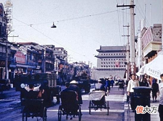【爱历史】老照片：外国记者拍摄的1957年的北京，纯正的老北京生活风味