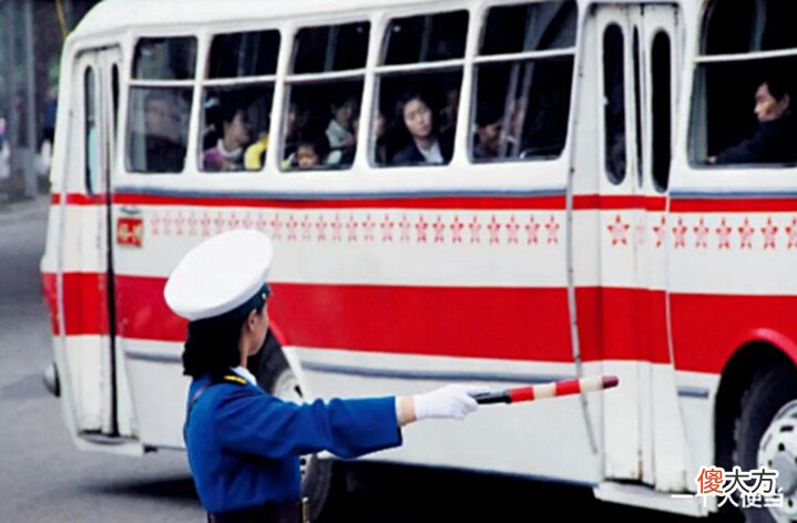 【游戏世界】朝鲜公交车太便宜,1毛钱晃半天,外国游客坐不得