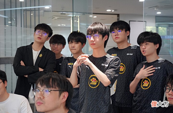 【游戏迷】这就是钞能力?WB重组之后,梓墨用他的马超打出了天神操作